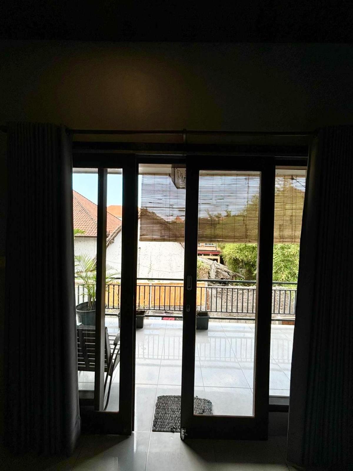 The Lima Home Stay In Canggu المظهر الخارجي الصورة