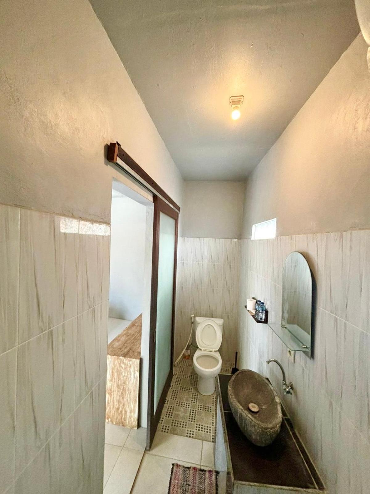 The Lima Home Stay In Canggu المظهر الخارجي الصورة